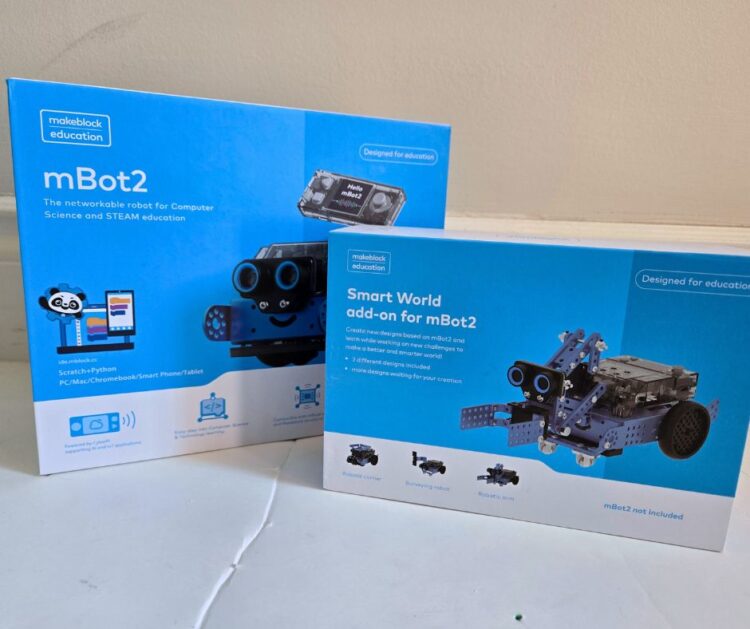 The mbot2 and SmartWorld addon